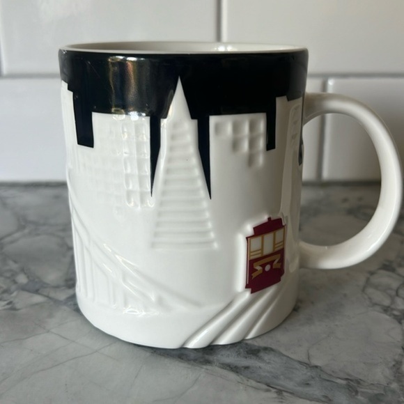 Starbucks 2012 San Francisco City Relief Coffee Mug Black White Cable Car 18 oz